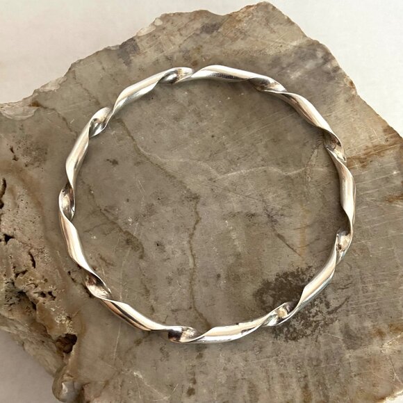 Sterling Silver 925 Twisted Round Bangle Bracelet Size 7.75" - Picture 12 of 16